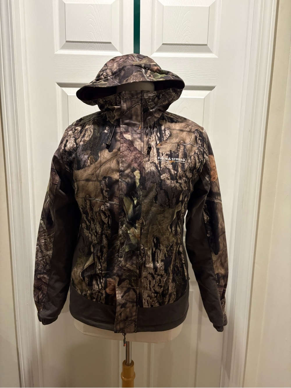 Field & Stream Women’s Camo Hooded Jacket - Brown/Green Medium